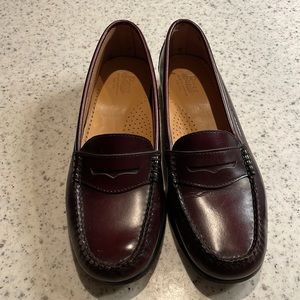 Bass Weejuns Diana penny loafers women’s size 7.5 great condition leather